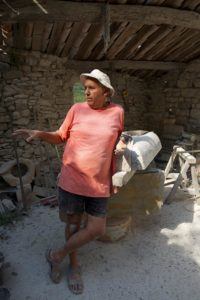 Blaise Charlet, l'artiste dans son atelier