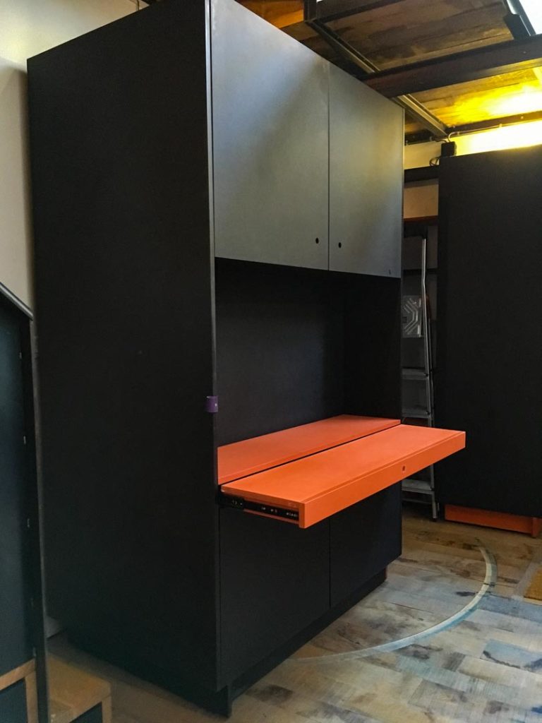 Meuble bureau articulé en panneau de particules