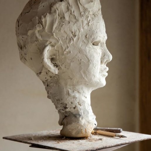 "Vivien", pièce unique, sculpture en argile. Taille 40x25cm.