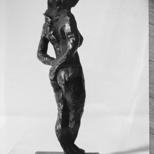 "Mains dans le dos", pièce unique, bronze. Taille 12cm.