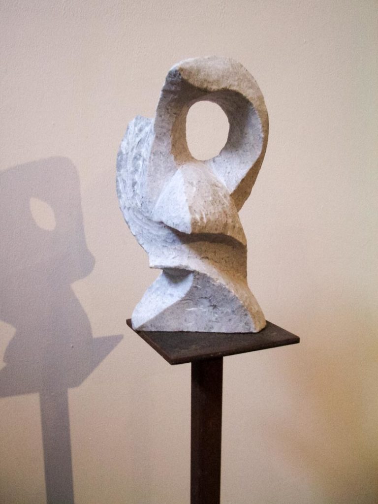 "Le masque", pièce unique, sculpture en marbre.